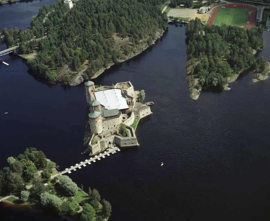 The history of olavinlinna castle in finland